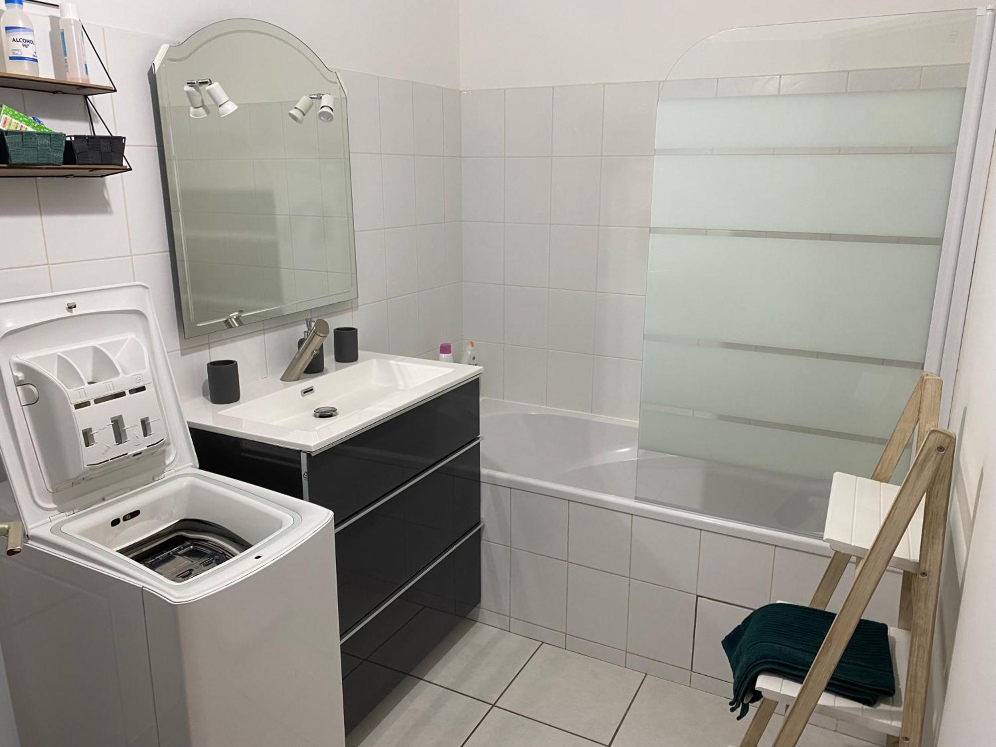 Parking Prive Gratuit, Balcon, 2 Chambres Clermont-Ferrand Eksteriør bilde