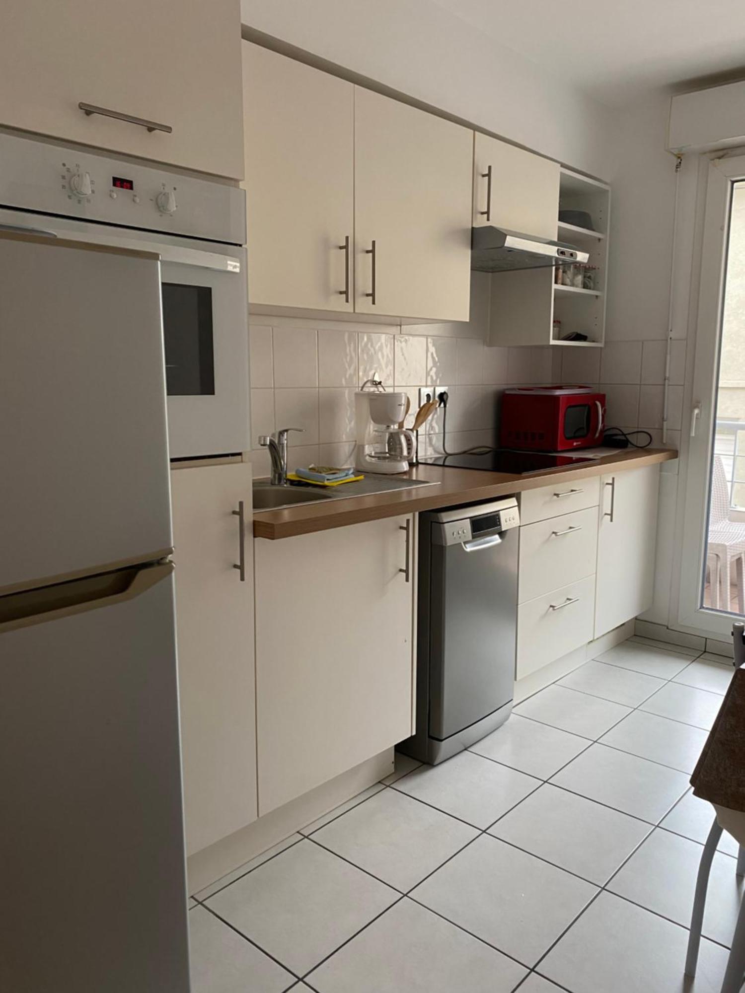 Parking Prive Gratuit, Balcon, 2 Chambres Clermont-Ferrand Eksteriør bilde